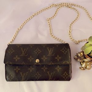 COPY - LOUIS VUITTON Large Wallet / Clutch/ Cross Body AUTHENTIC